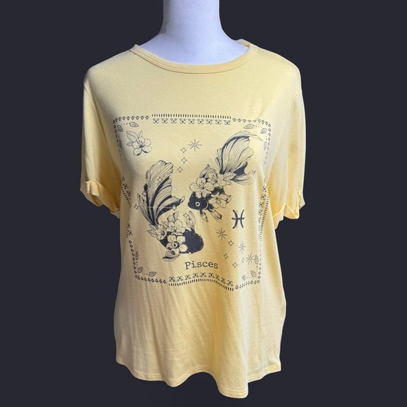 Papaya Yellow Astrology Pisces Graphic T-Shirt – Size Medium - Picture 1 of 8
